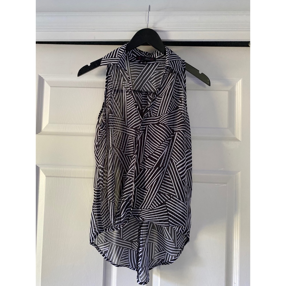 Black and White Line Top